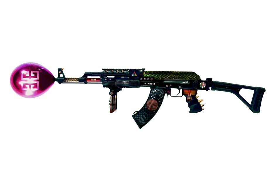 MakeWarNotFashion_feat