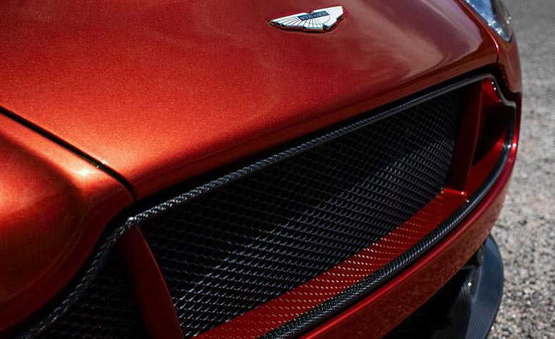 Aston Martin stellt 2015 V12 Vantage S Roadster vor 8