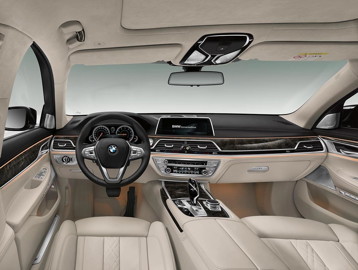 Luxurious Driving: The new BMW 7 Series 11