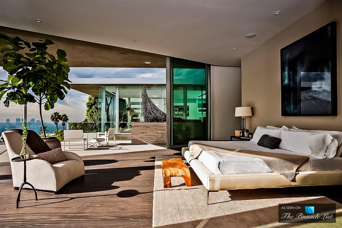 Avicii buys $15 Million Luxury Home in L.A. 12