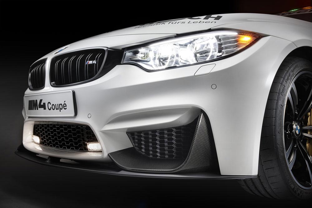 The New BMW M4 Coupé DTM Safety Car 4