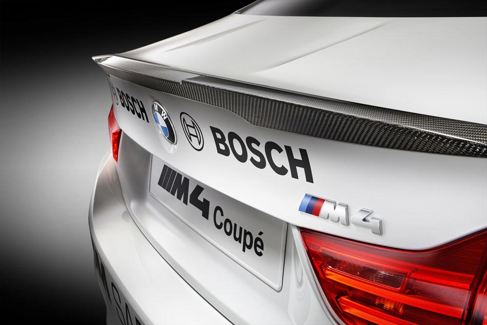 The New BMW M4 Coupé DTM Safety Car 7