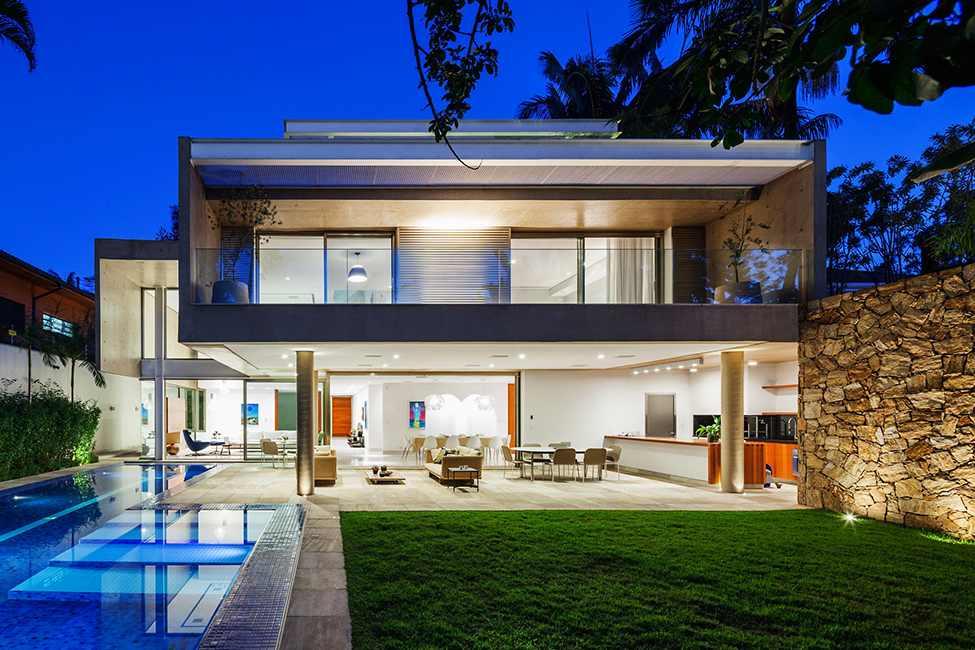 Contemporary MG Residence by Reinach Mendonça Arquitetos Associados 12