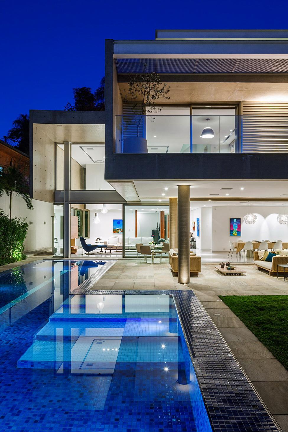 Contemporary MG Residence by Reinach Mendonça Arquitetos Associados 14