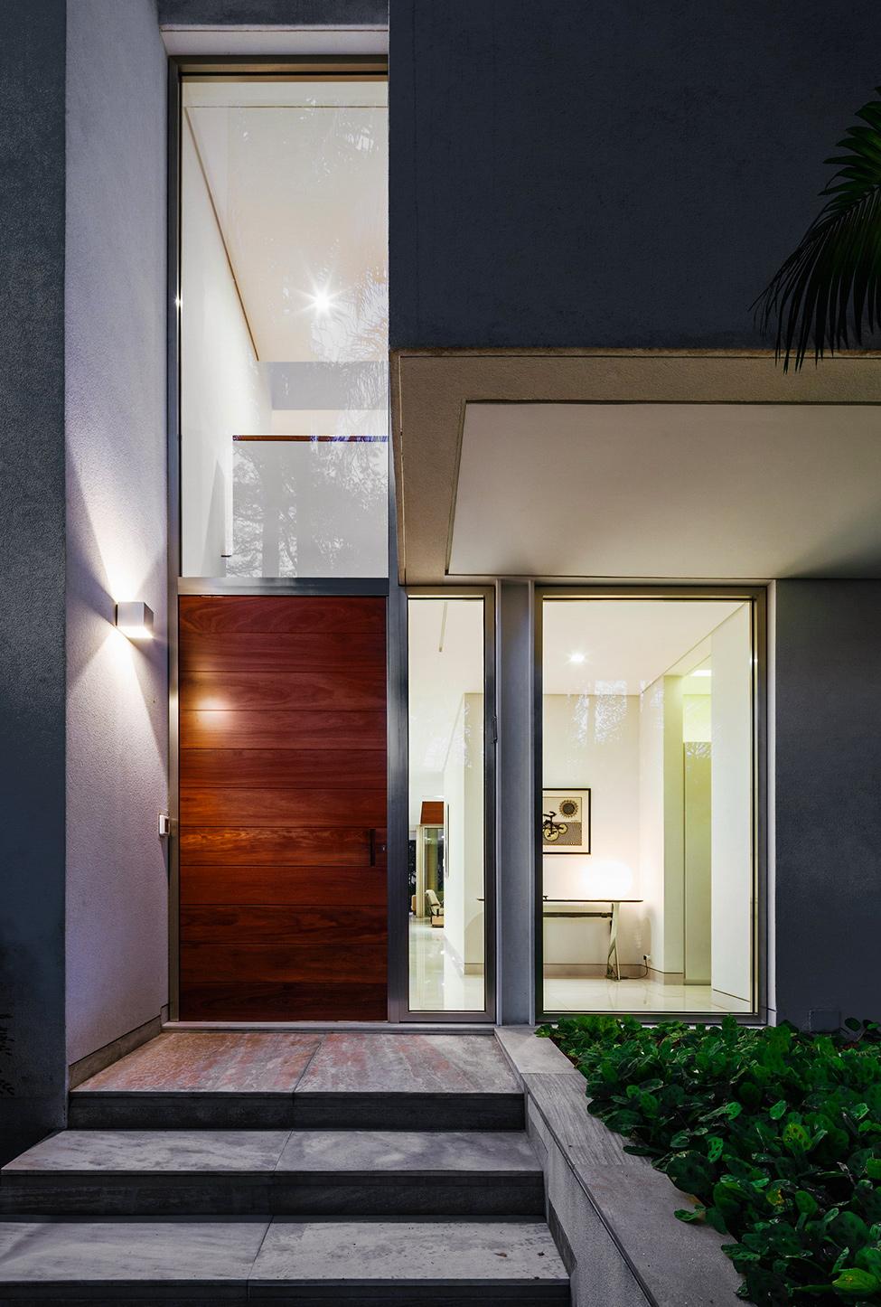 Contemporary MG Residence by Reinach Mendonça Arquitetos Associados 9