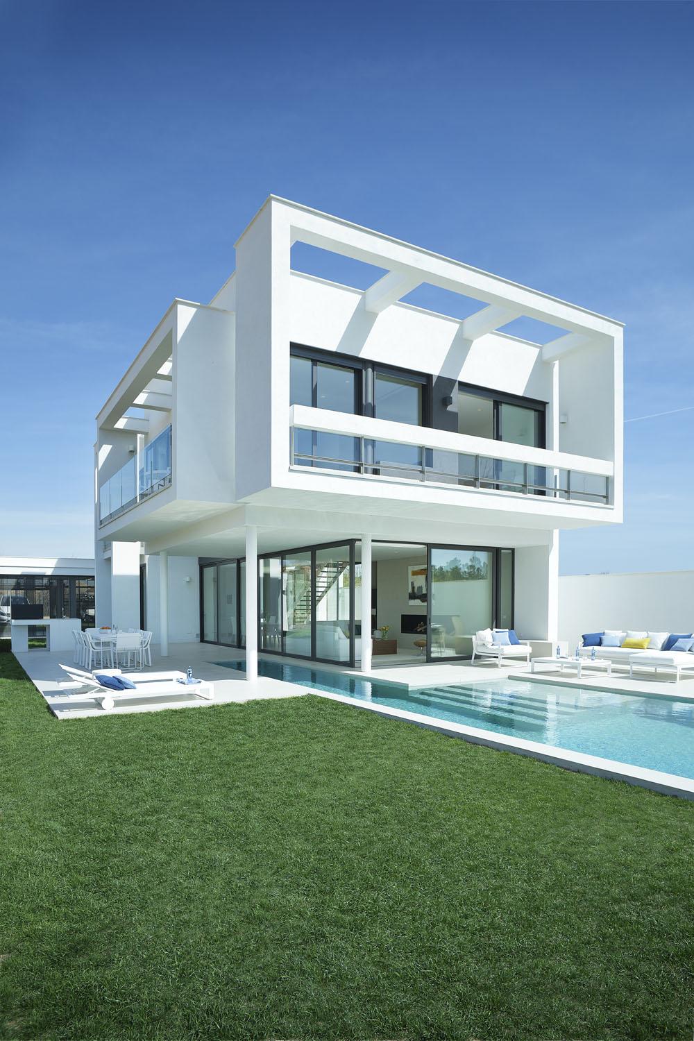 Contemporary Villa at PGA Catalunya, Spain 18