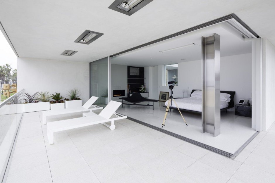 Flip Flop House by architect Dan Brunn 9