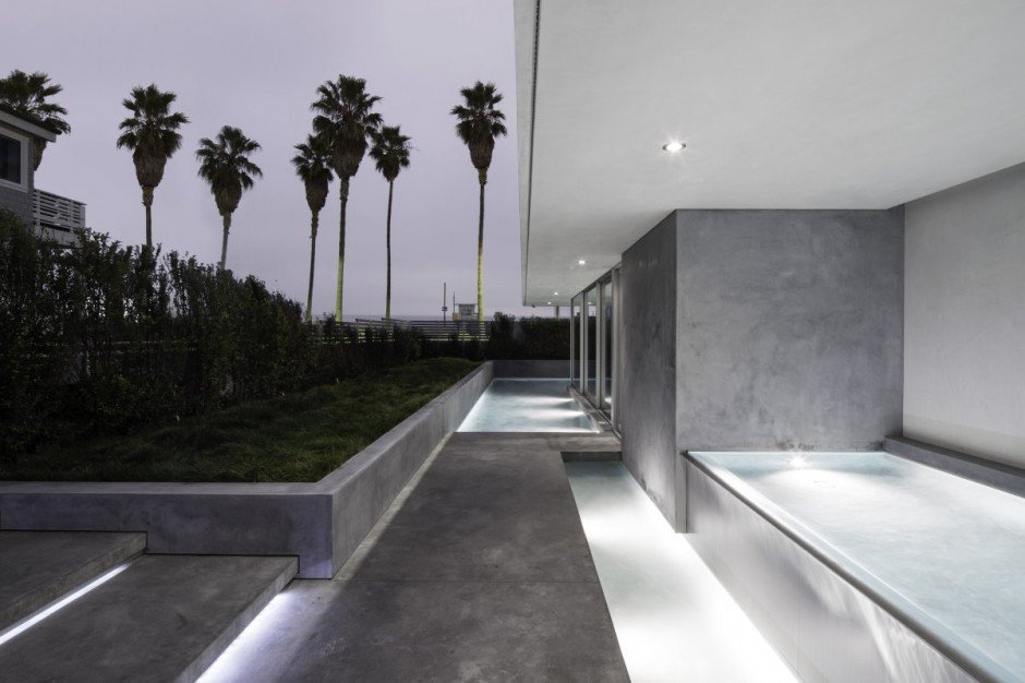 Flip Flop House by architect Dan Brunn 1