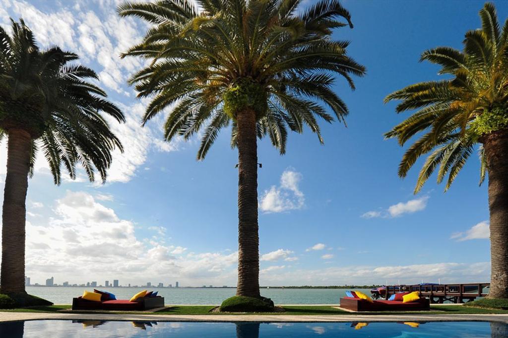 Luxury Waterfront Miami Beach Mansion “Villa Jasmine” 4
