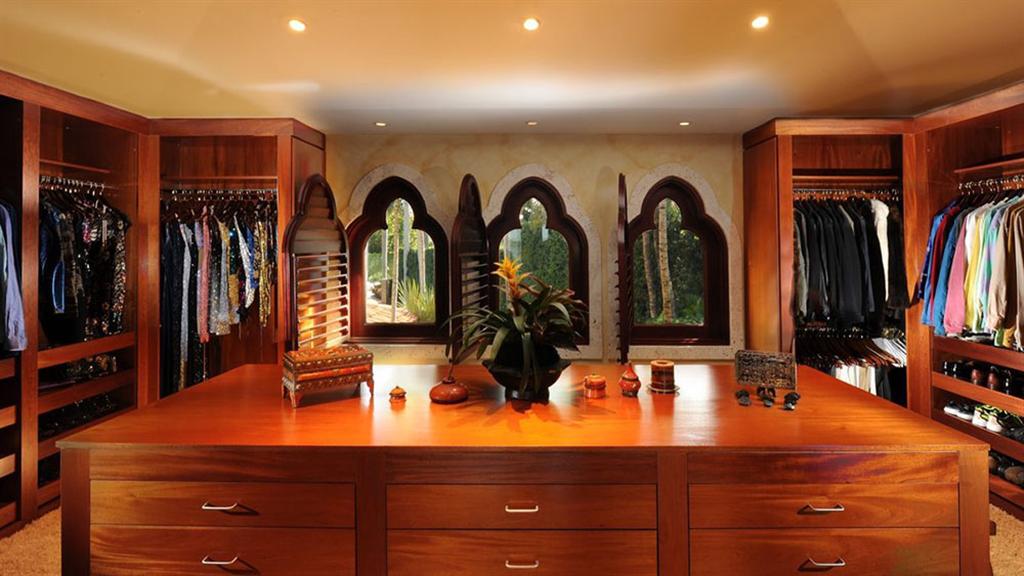 Luxury Waterfront Miami Beach Mansion “Villa Jasmine” 12