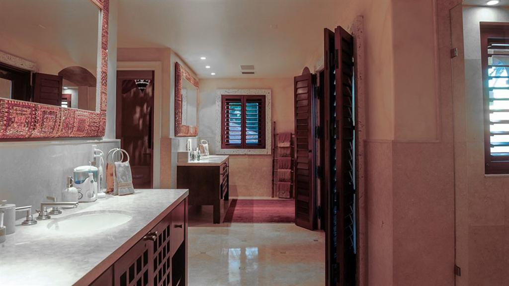 Luxury Waterfront Miami Beach Mansion “Villa Jasmine” 14