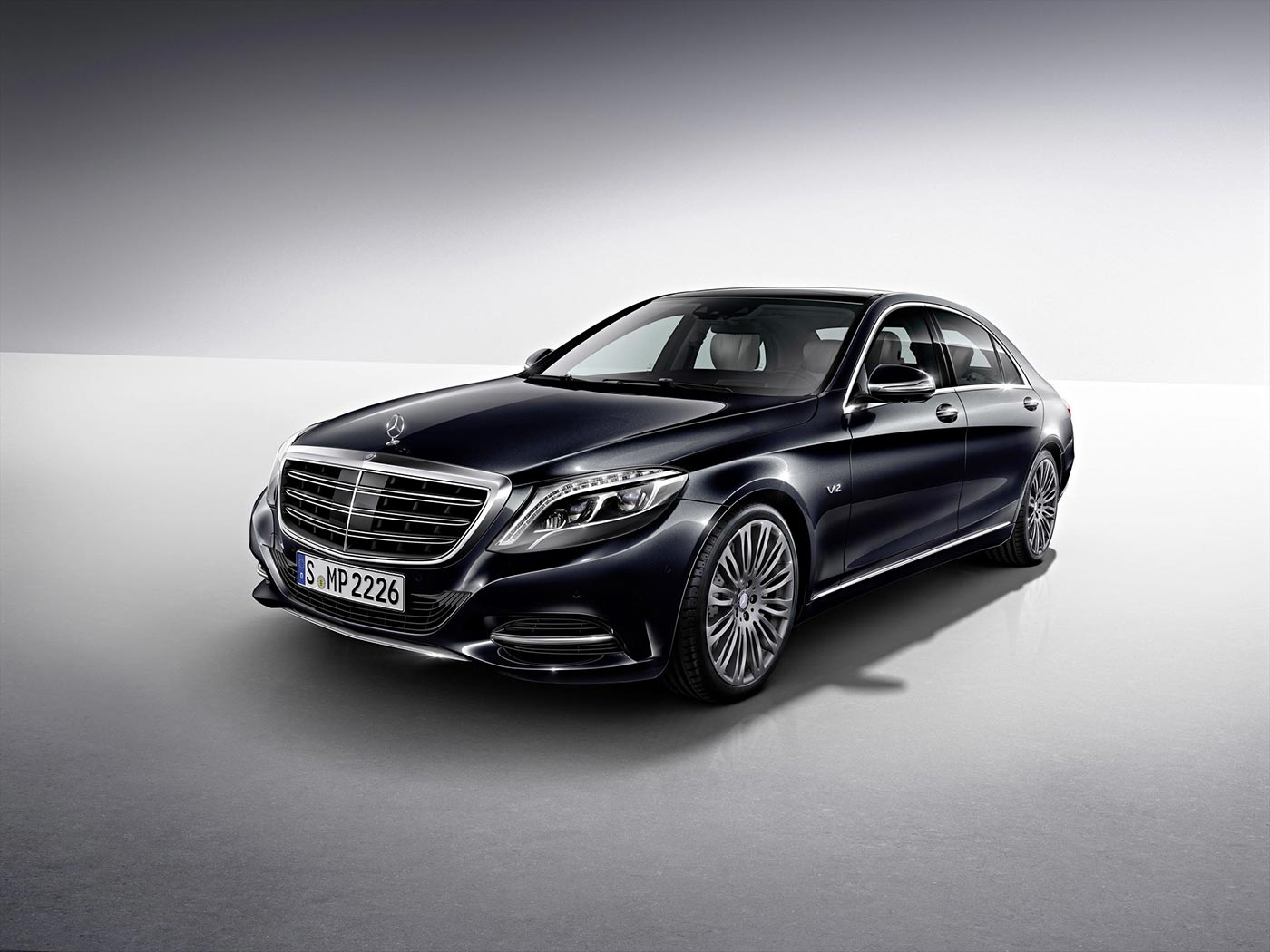 Mercedes Benz enthüllt neuen S600 in Detroit 1