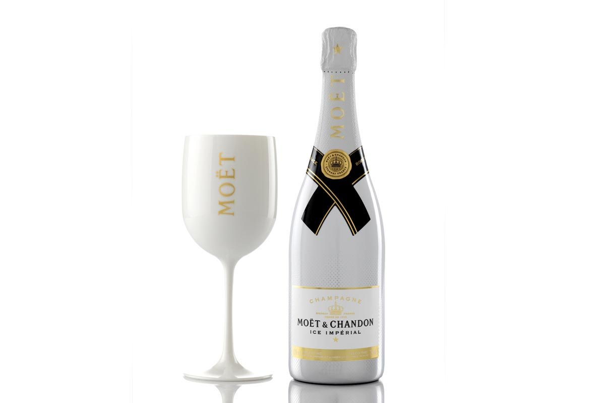 Moët & Chandon Ice Impérial Summer Escape Trunk 3