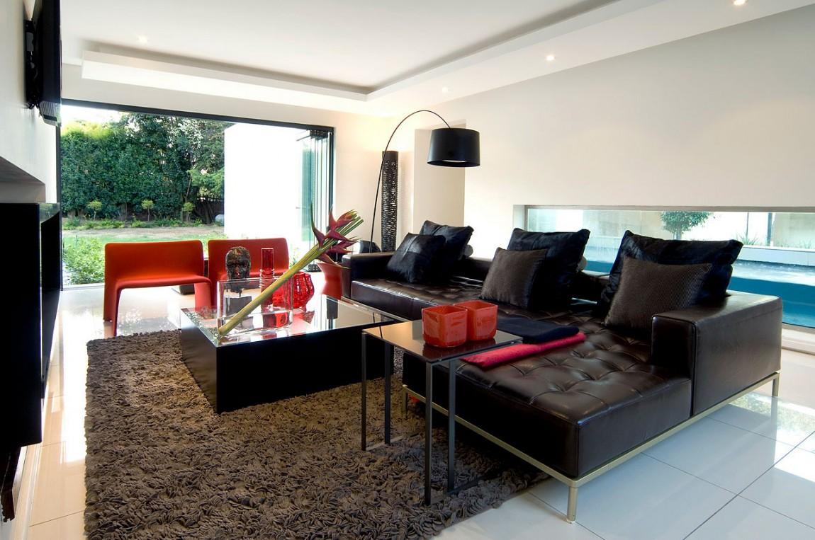 The Moss Oaklands Residence in Cape Town 6