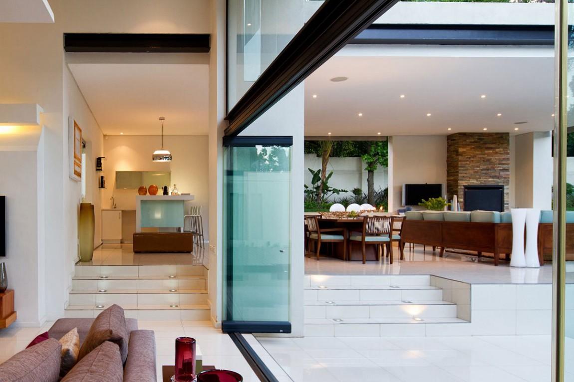 The Moss Oaklands Residence in Cape Town 12