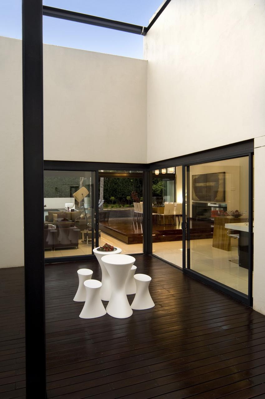 The Moss Oaklands Residence in Cape Town 13