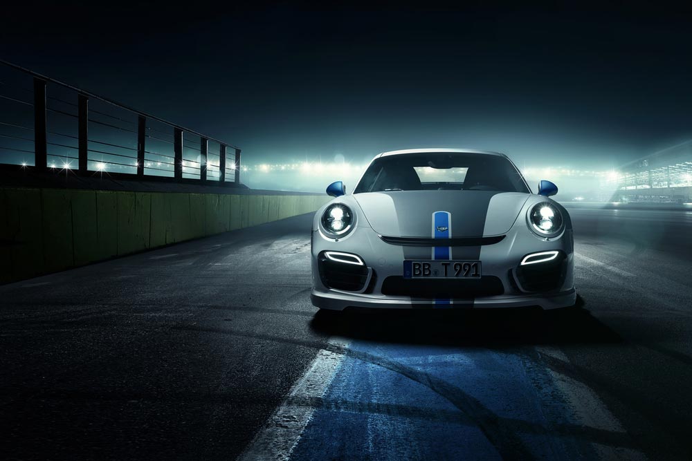 Porsche 911 Turbo with body kit made of carbon by TechArt 4