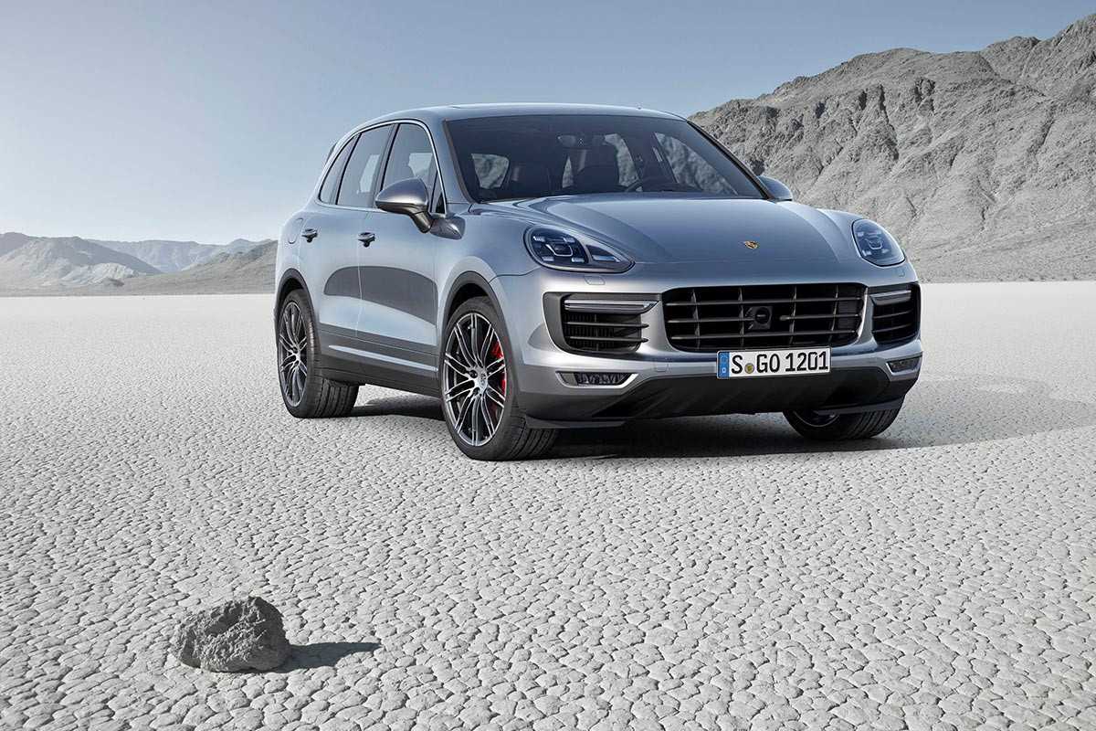 First Look: The 2015 Porsche Cayenne 1