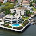 Das $17 Millionen Dollar Ufer Anwesen in Brooklyn