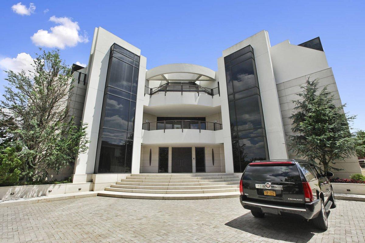 Das $17 Millionen Dollar Ufer Anwesen in Brooklyn 2