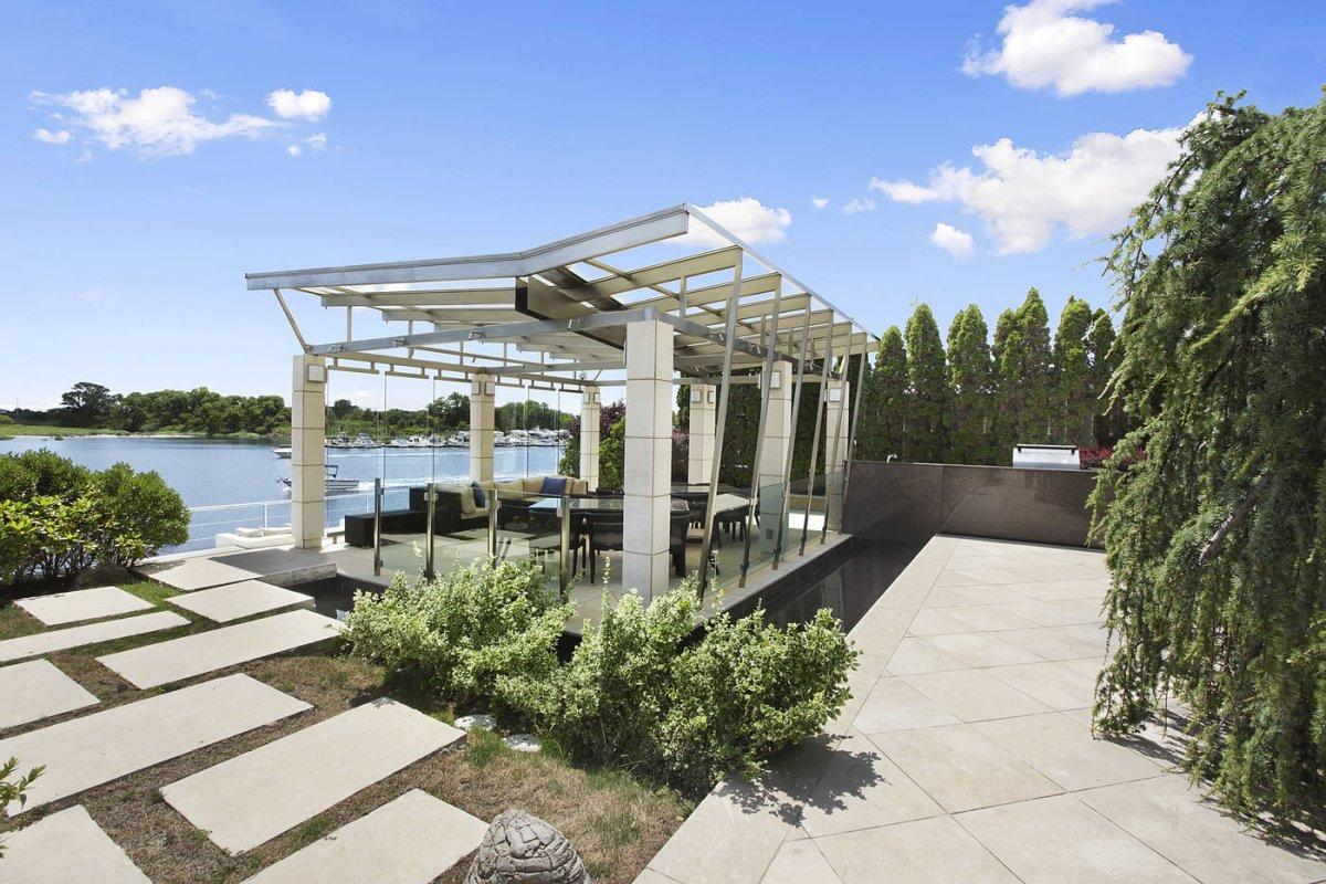 Das $17 Millionen Dollar Ufer Anwesen in Brooklyn 13