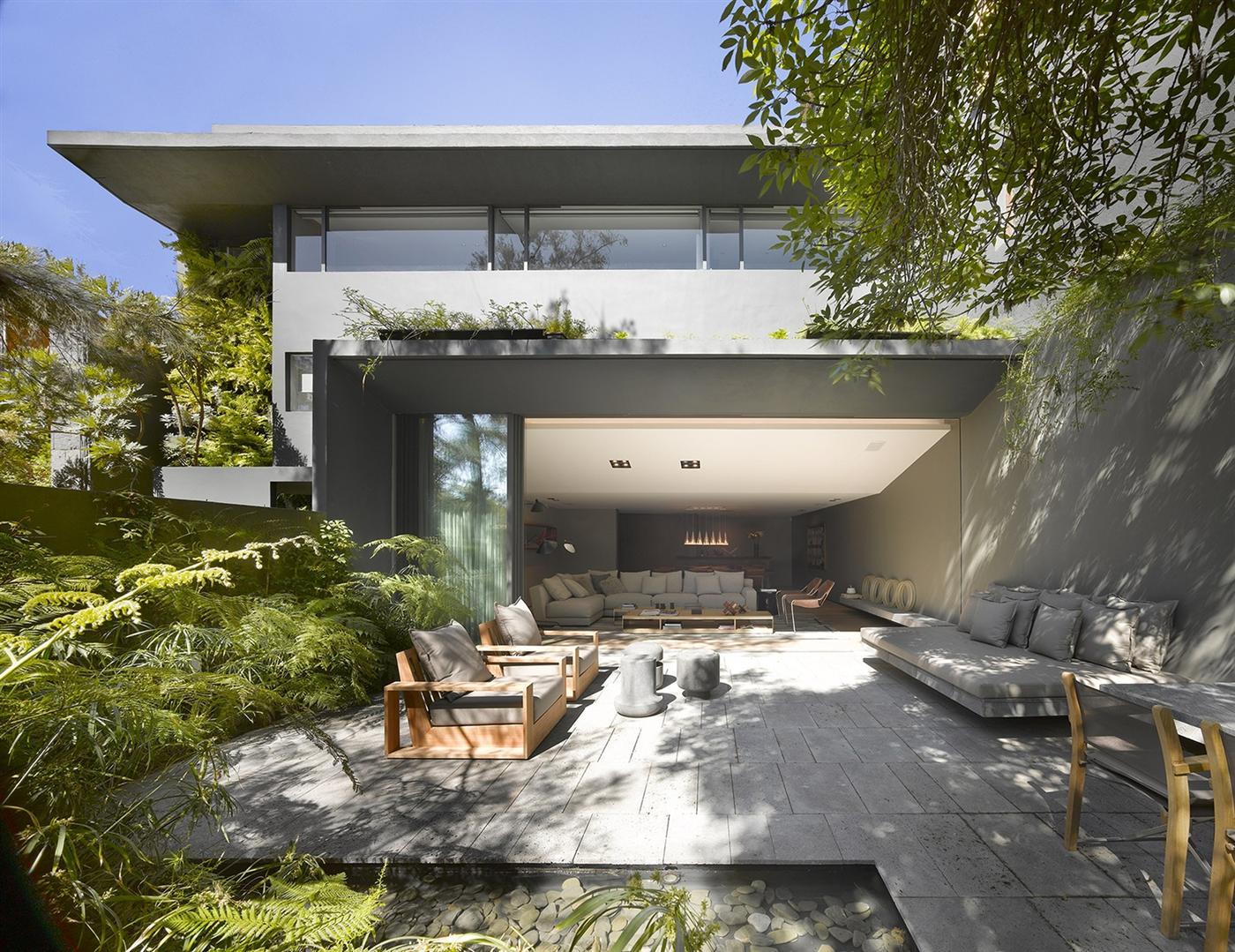 The Barranca House in Mexico City 2