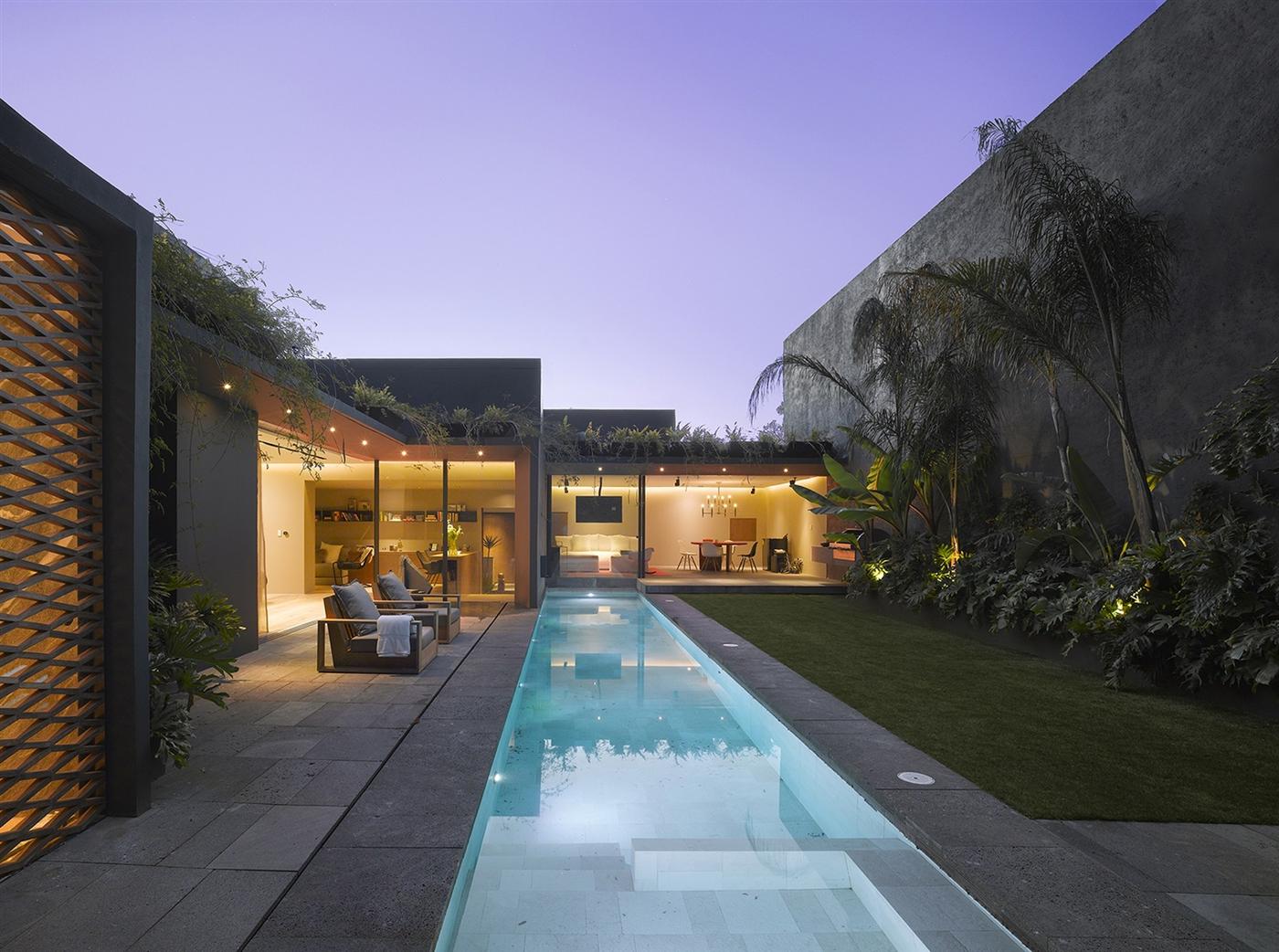 The Barranca House in Mexico City 1
