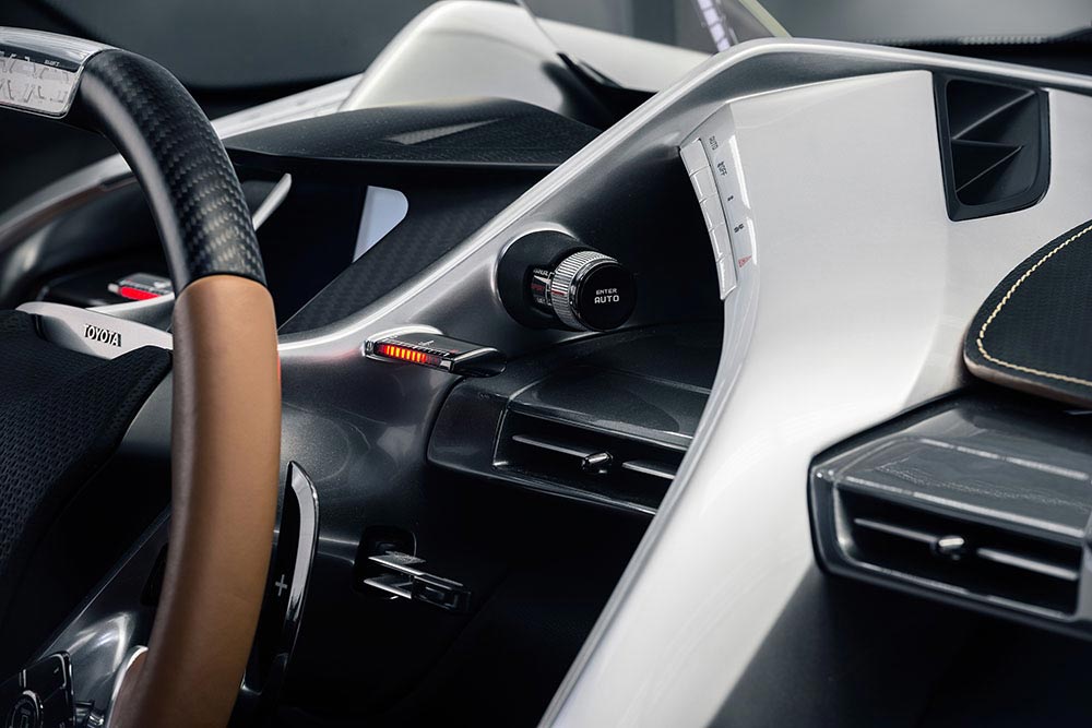 Toyota FT-1 Graphite Concept Debüt 13