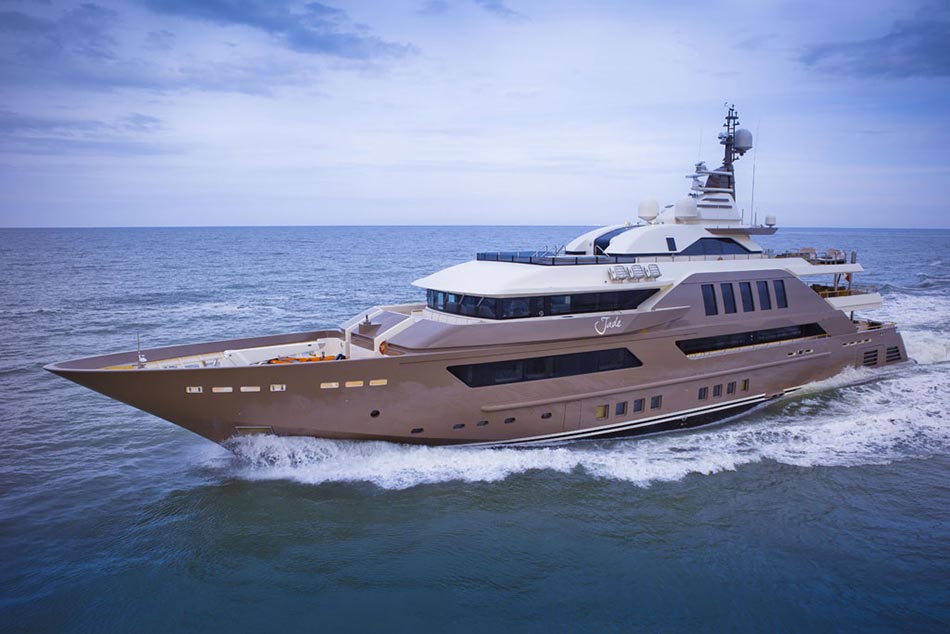 This MegaYacht by CRN Is The World’s First Floating Garage 26