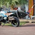Die BMW Concept Path 22 mit Surfbretthalter