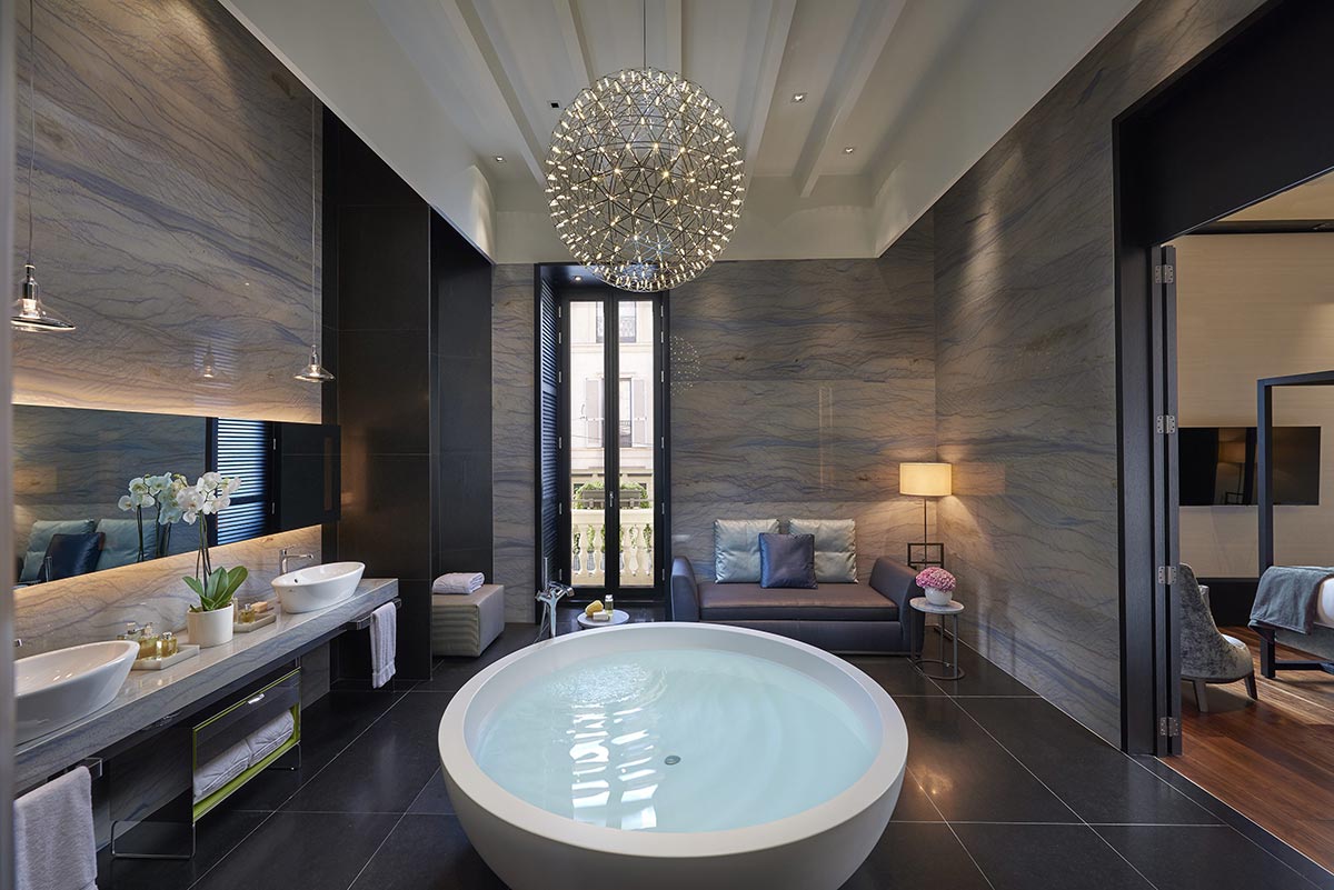 Mandarin Orienatal Bathroom
