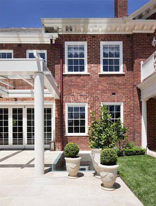 The Superhero-Mansion: A Reconstruction of Bruce Wayne’s Garage 4