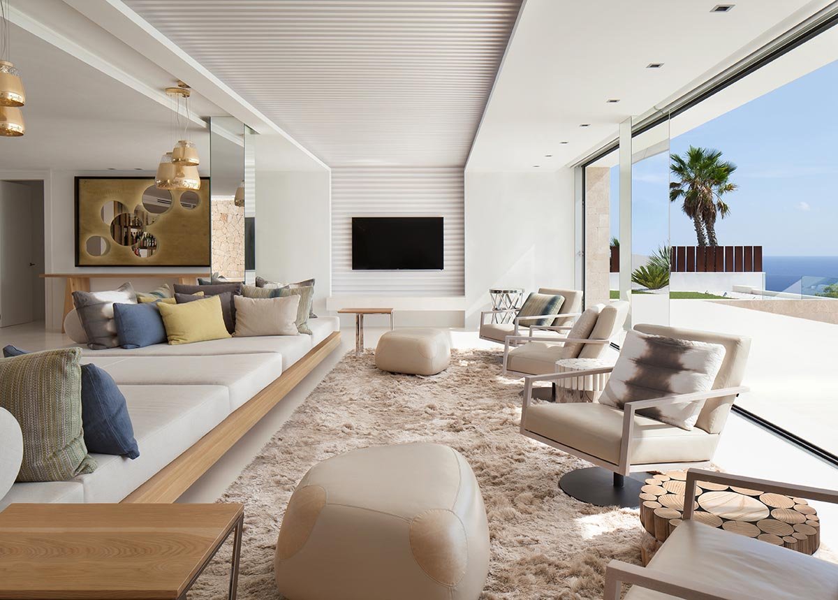 Luxuriöse Villa mit Meerblick auf Ibiza von SAOTA & ARRCC 8
