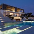 Luxuriöse Villa mit Meerblick auf Ibiza von SAOTA & ARRCC