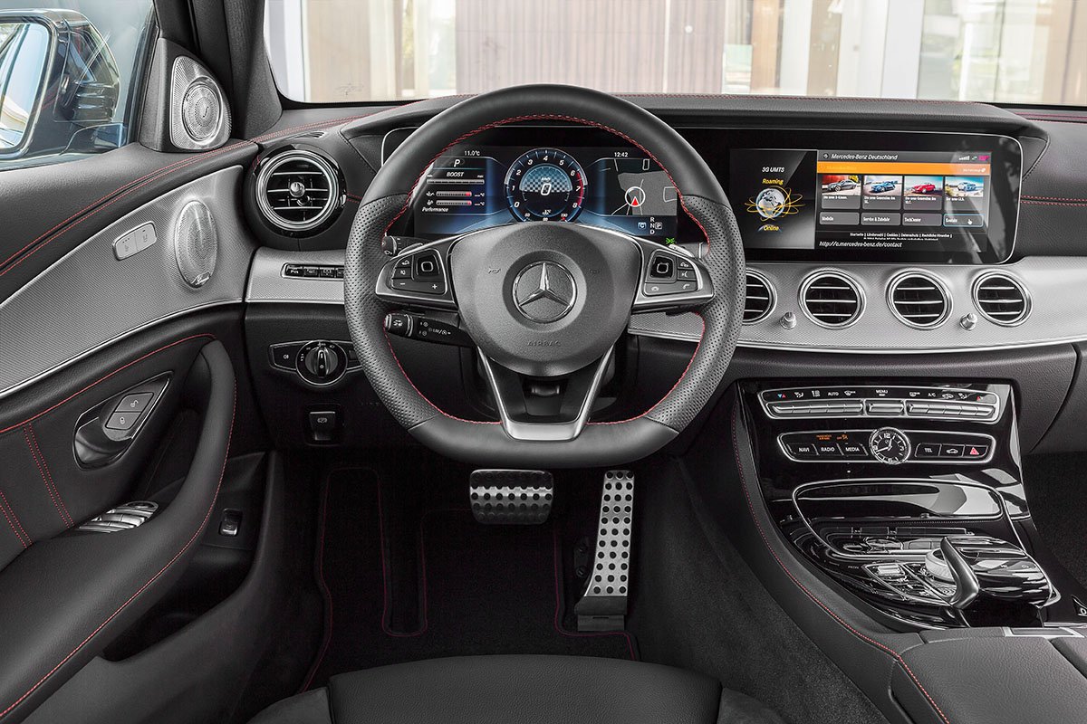 Der neue leistungsstarke Mercedes-AMG E 43 4MATIC 11