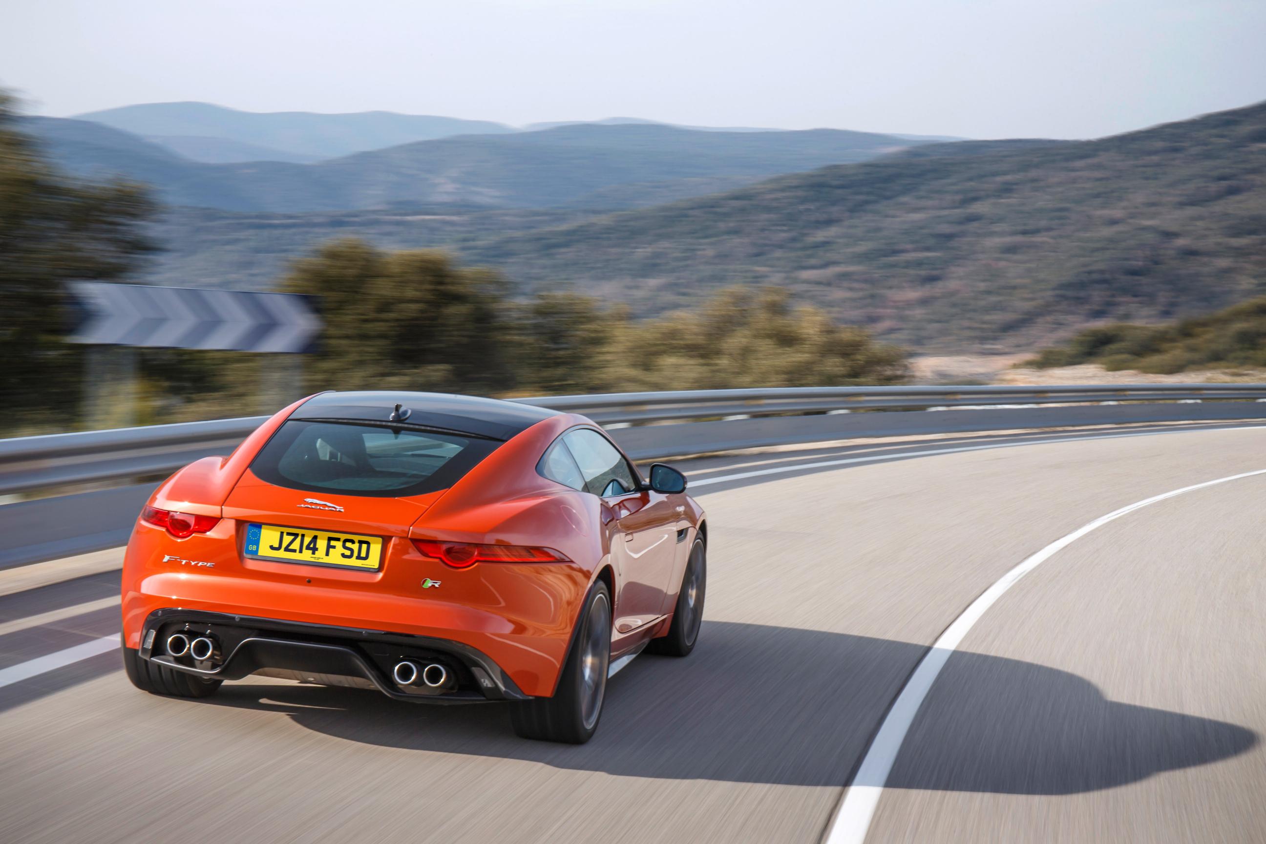 The Angry Cat – Jaguar F-Type R Coupe 9