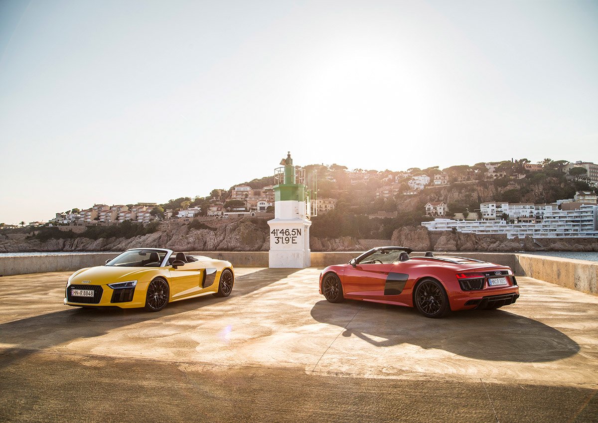 Zerzaustes Haar im neuen Audi R8 Spyder 1