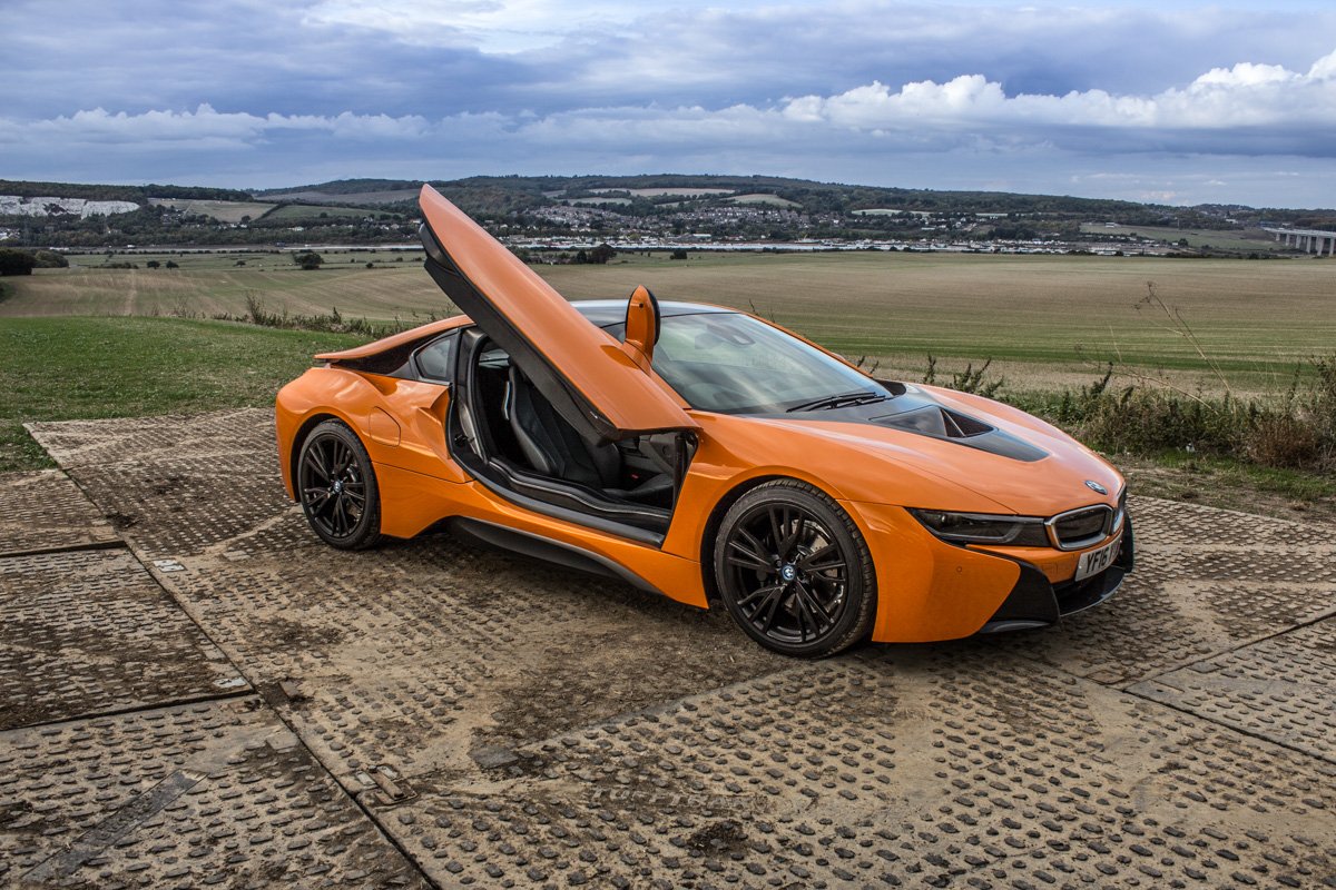 Hybrid Heaven in The BMW i8 1