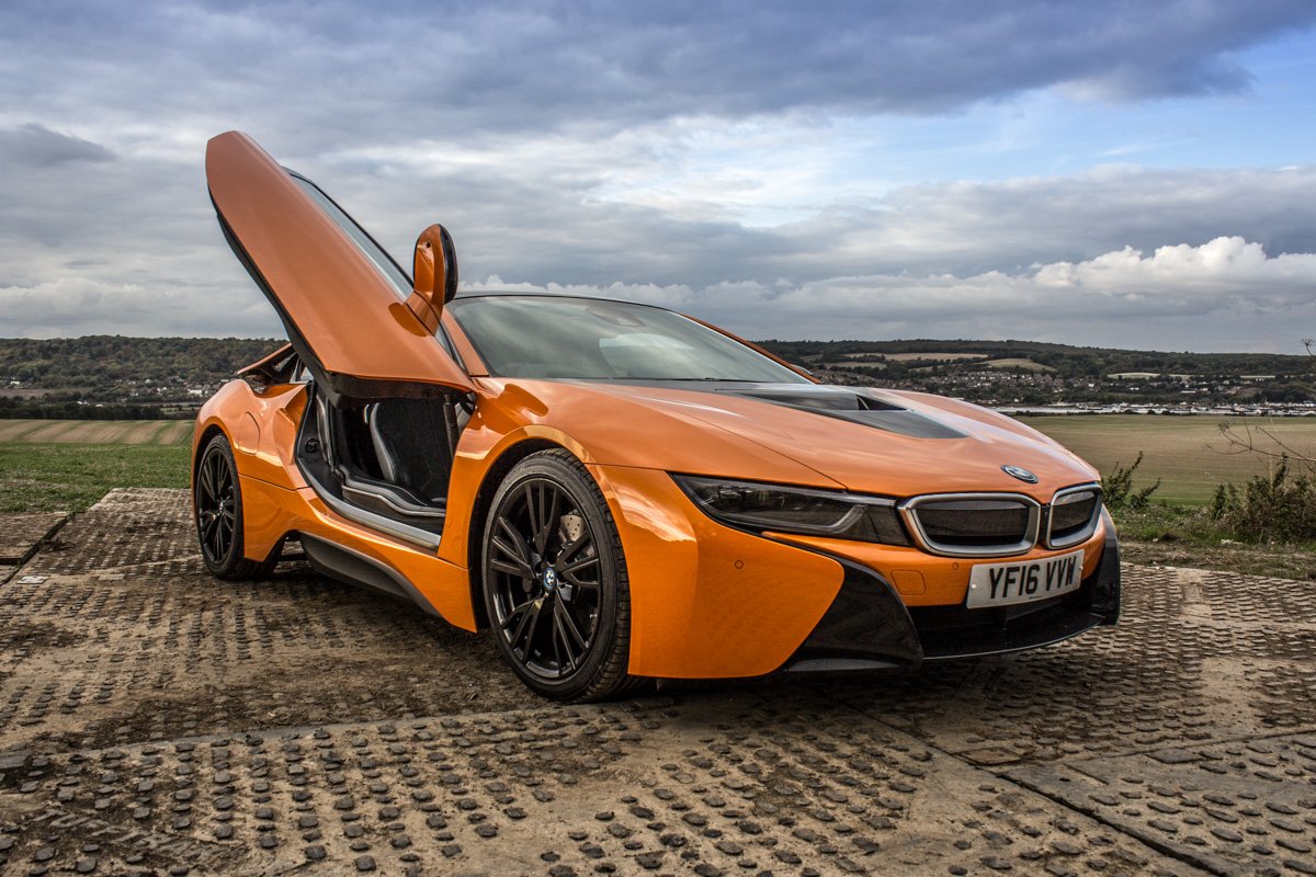 Hybrid Heaven in The BMW i8 3