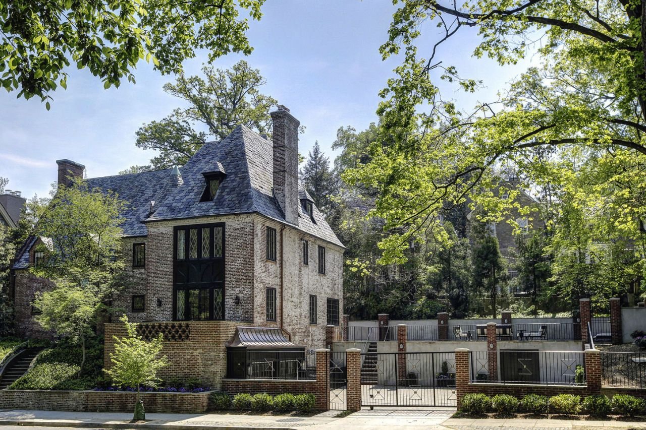 This is the New Dream Home of the Obama’s 15
