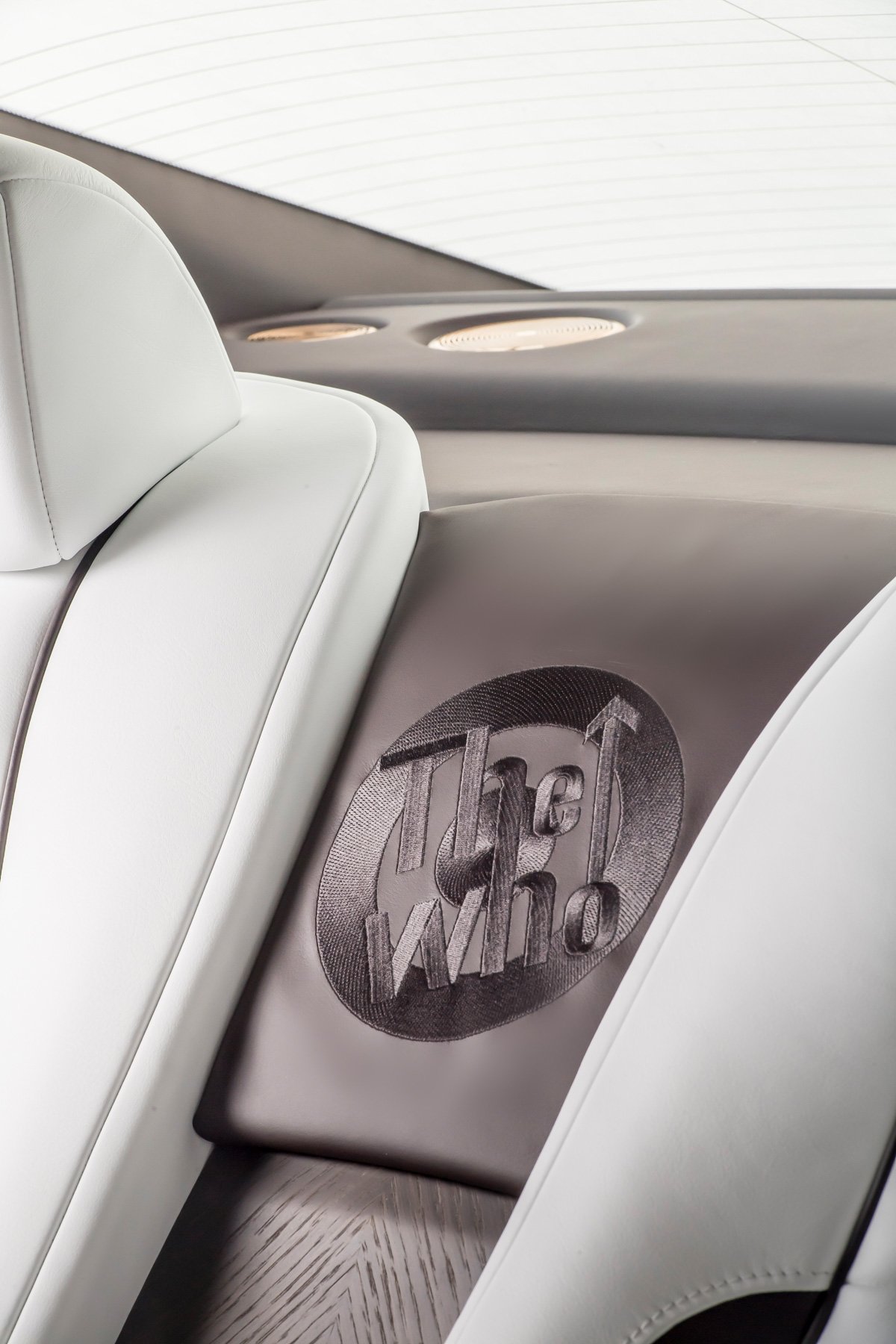 Rolls-Royce X British Music Legends for Bespoke Wraith Series 17