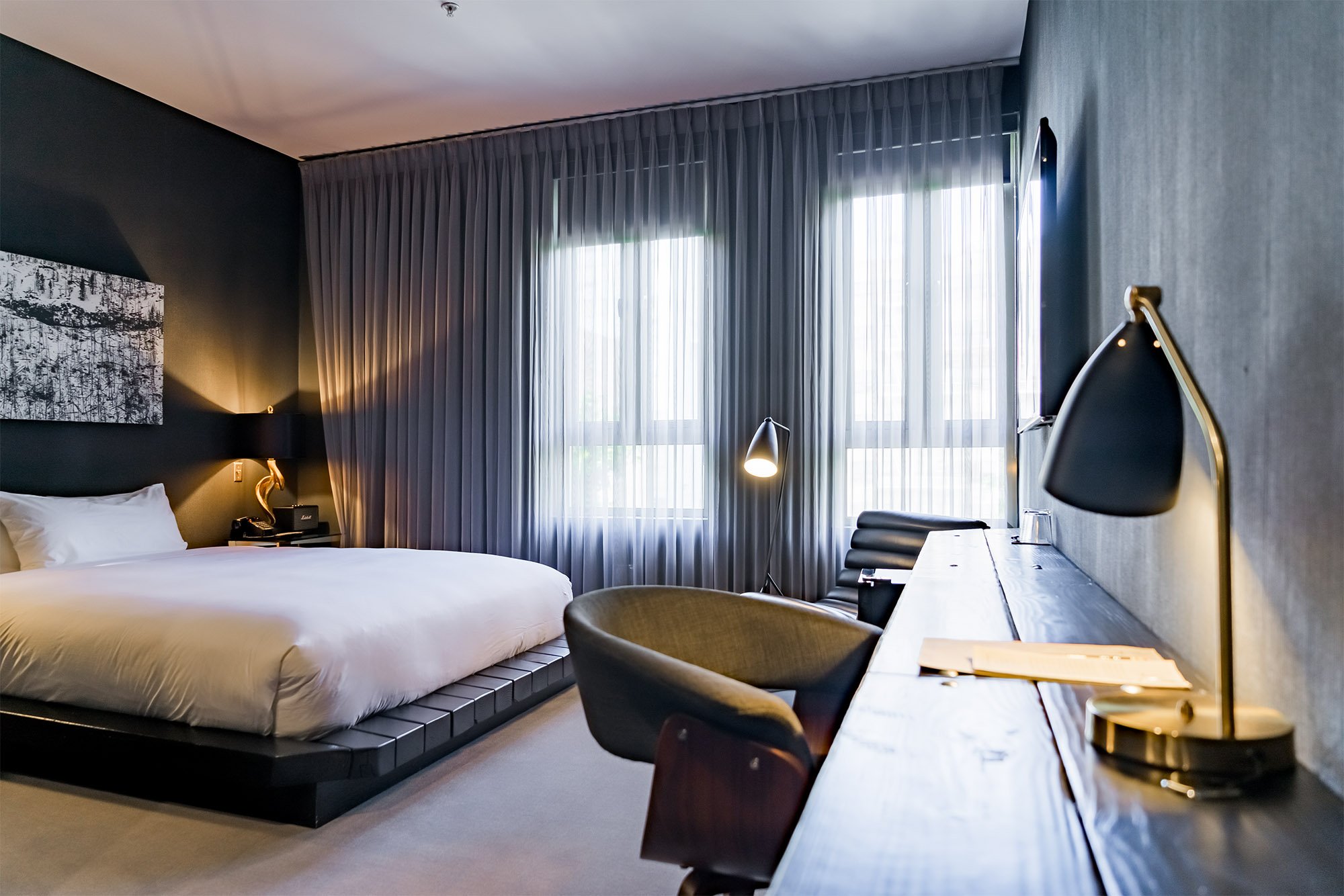 Tuck Hotel 01