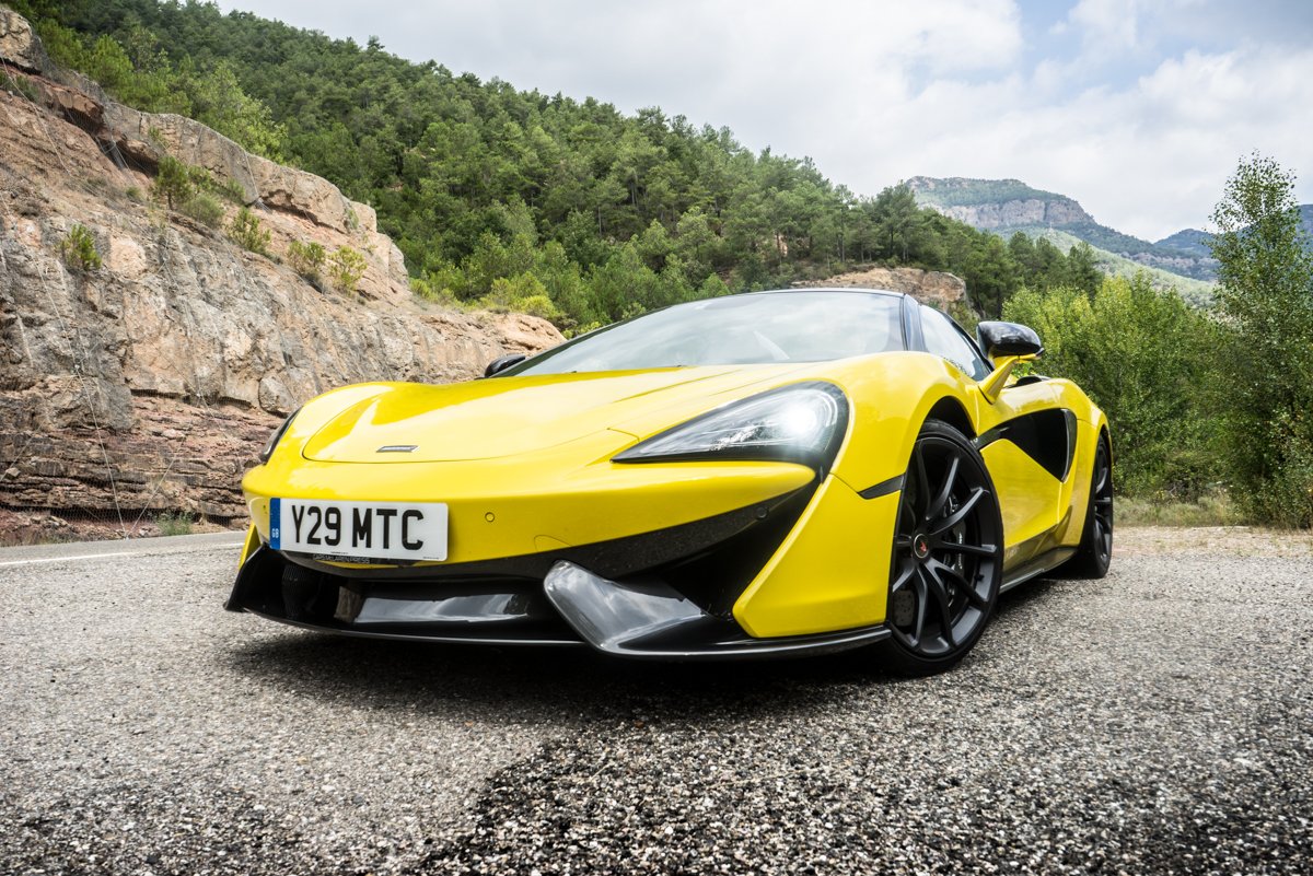 Drive Time With The New McLaren 570S Spider 9