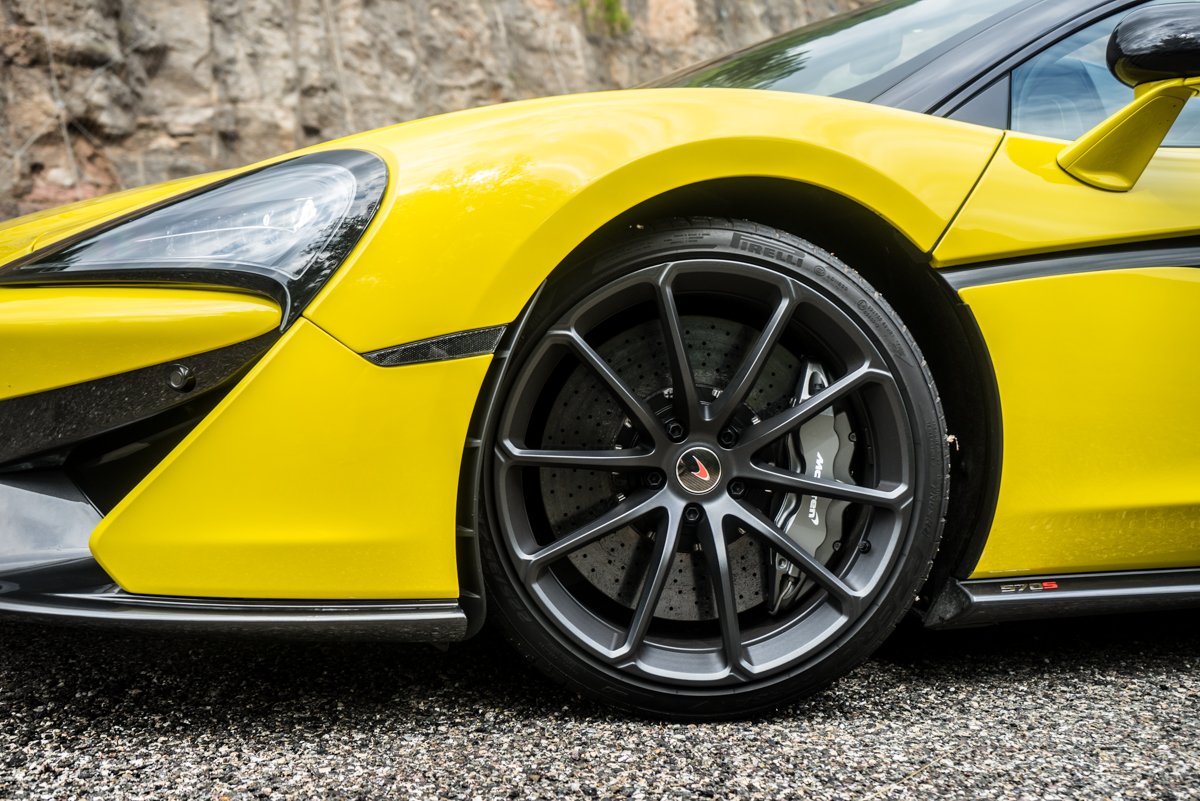 Drive Time With The New McLaren 570S Spider 8