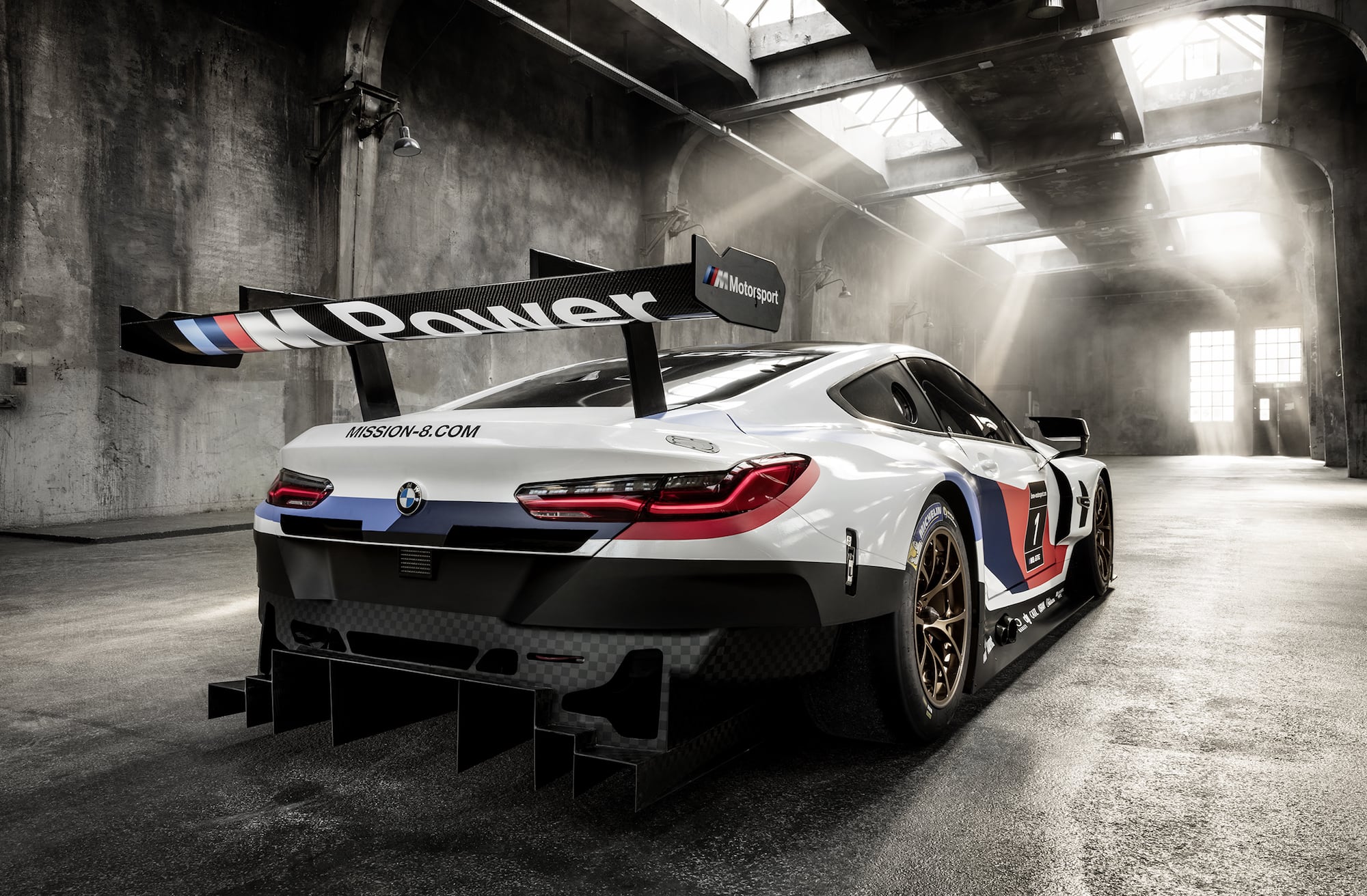 Technologie und Tradition: Das ist der neue BMW M8 GTE 6
