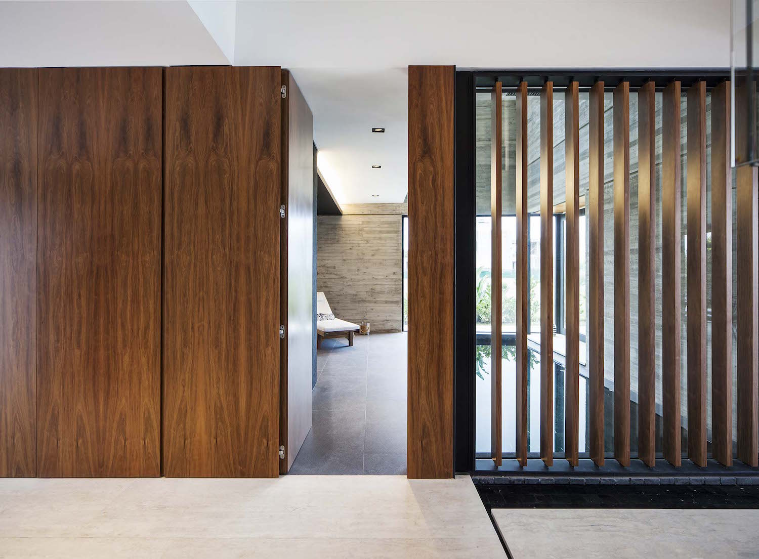 Modernes Betonhaus in Buenos Aires von REMY Architects 7