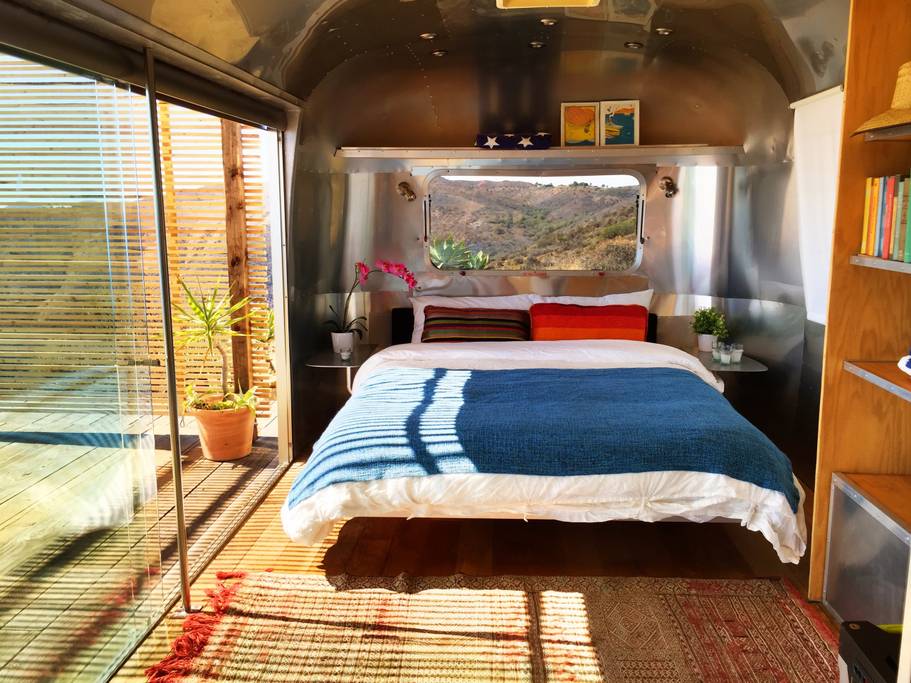 Malibu Dream Airstream Airbnb 02