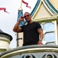 Dwayne Johnson’s Vermögen: So verdient er sein Geld und so gibt er es wieder aus