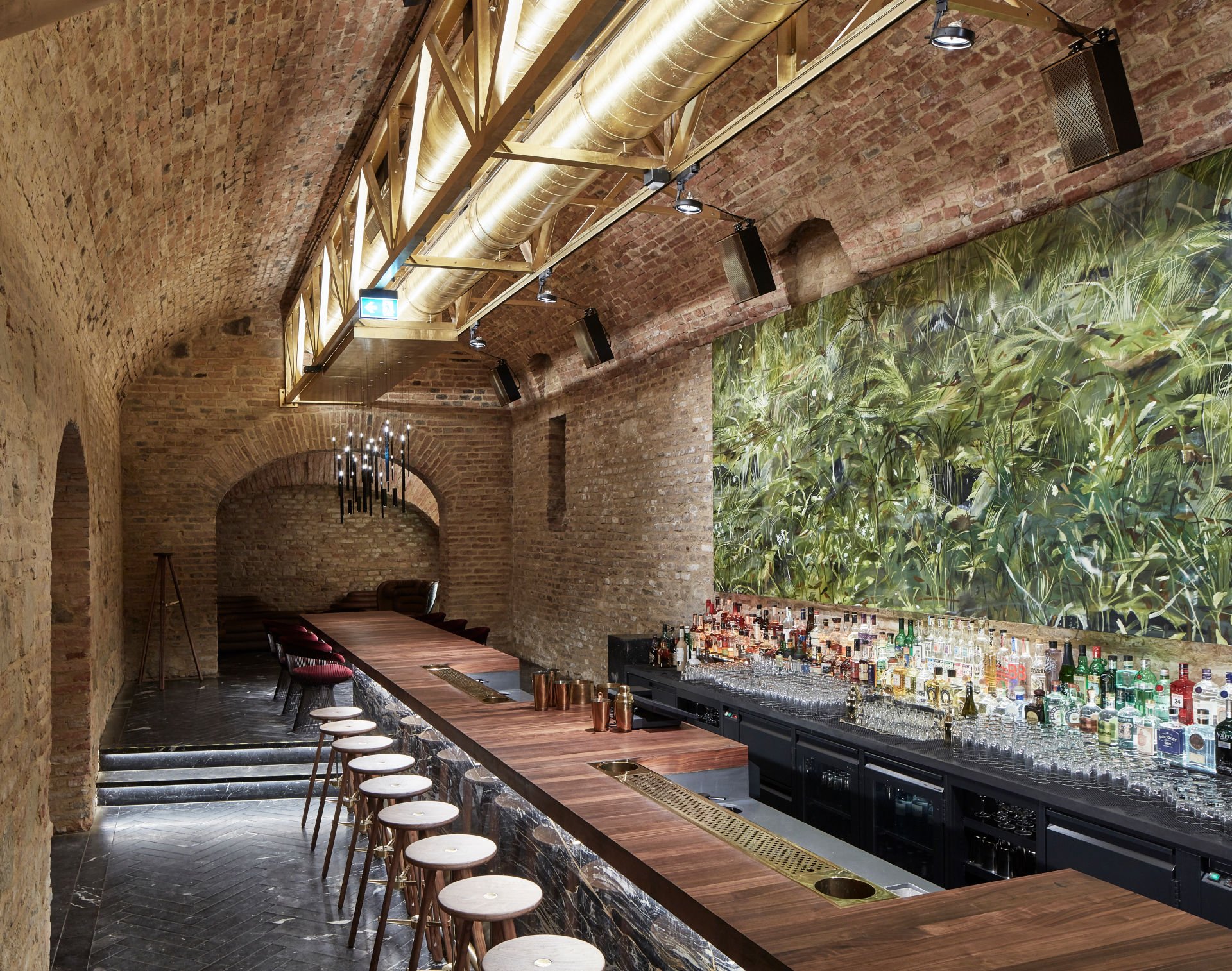 Krypt Bar: Eine Cocktailbar 12 Meter unter der Erde 10