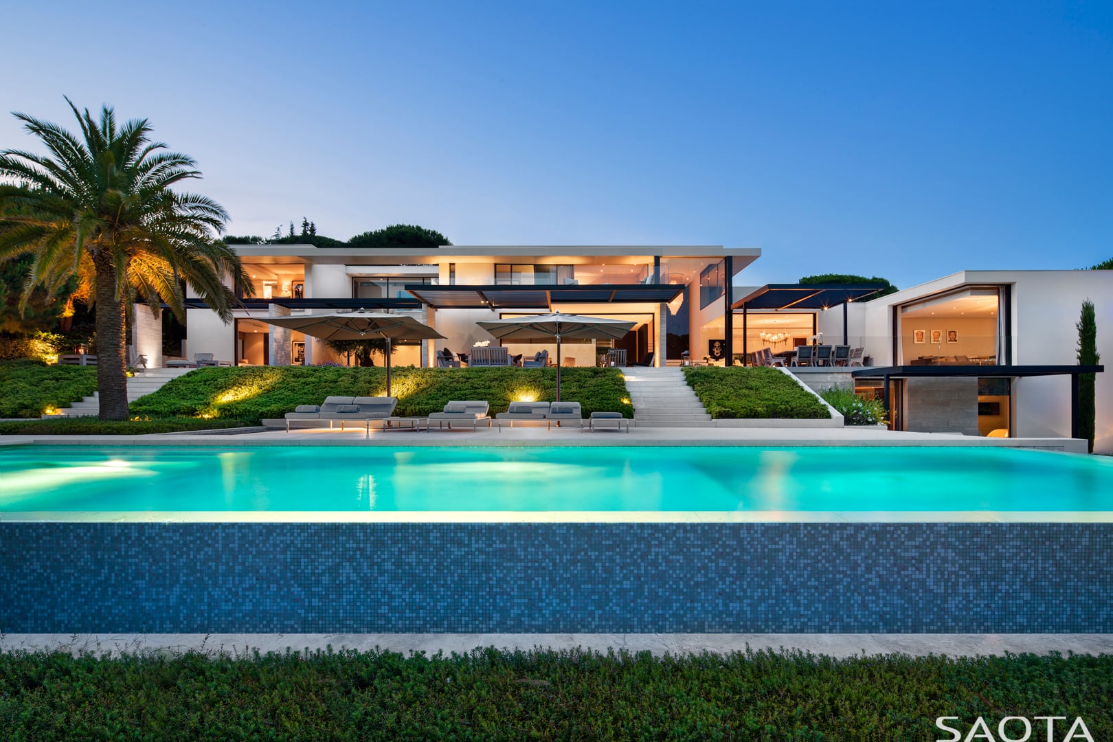 An der französischen Riviera: St. Tropez Residence by SAOTA 2